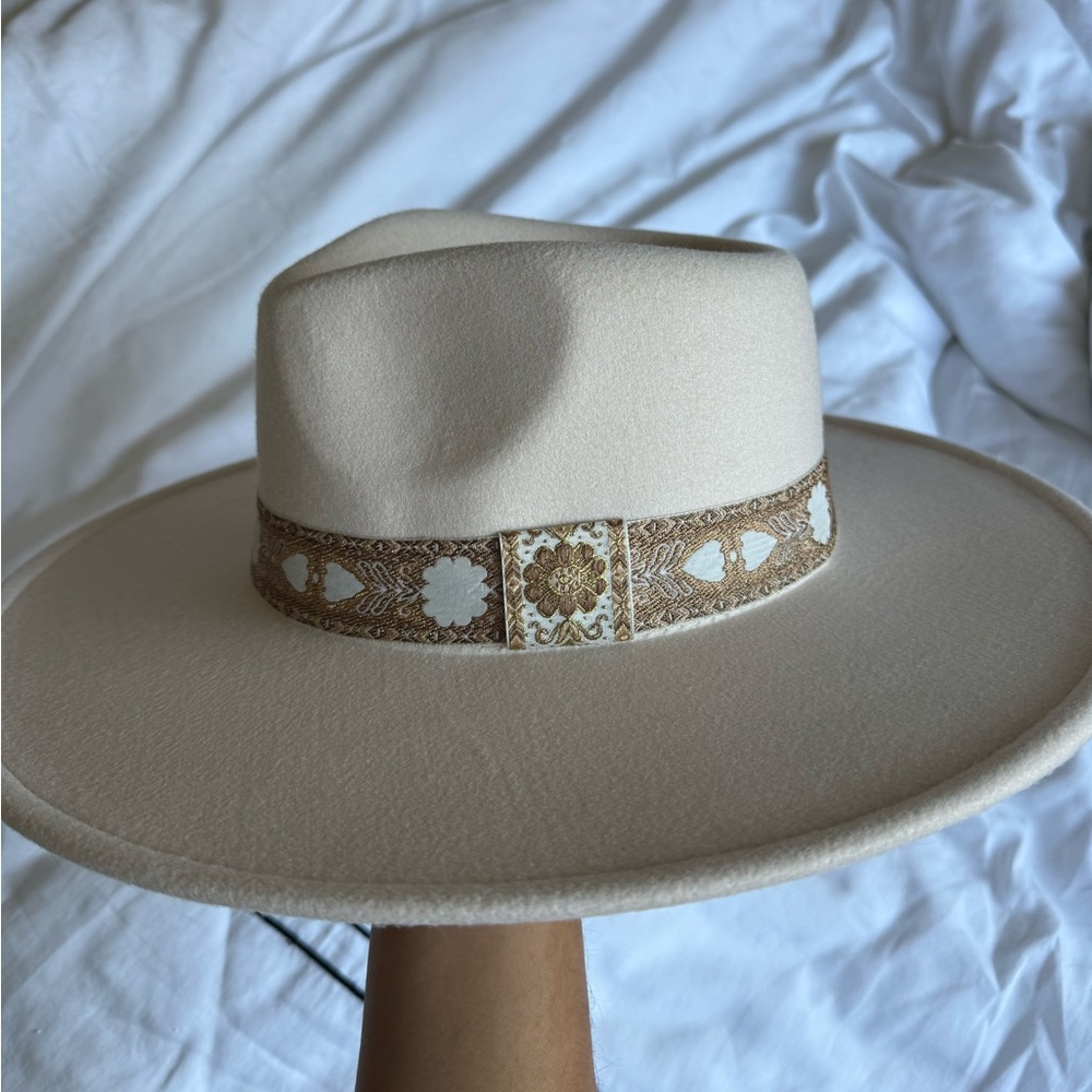 Felt hat // OS